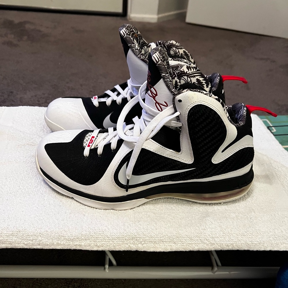 Nike LeBron 9 Freegums. Size 12. Preowned - Picture 4 of 6
